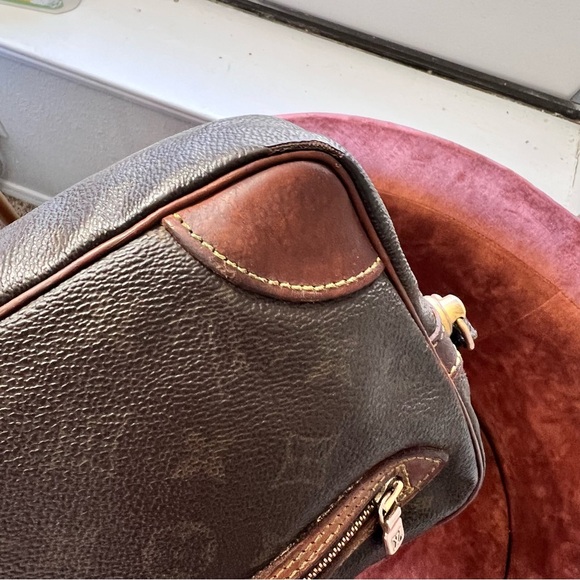 VTG Louis Vuitton Monogram Leather Clutch(Wear, Cracking, Peeling, Darkening) - Picture 8 of 15